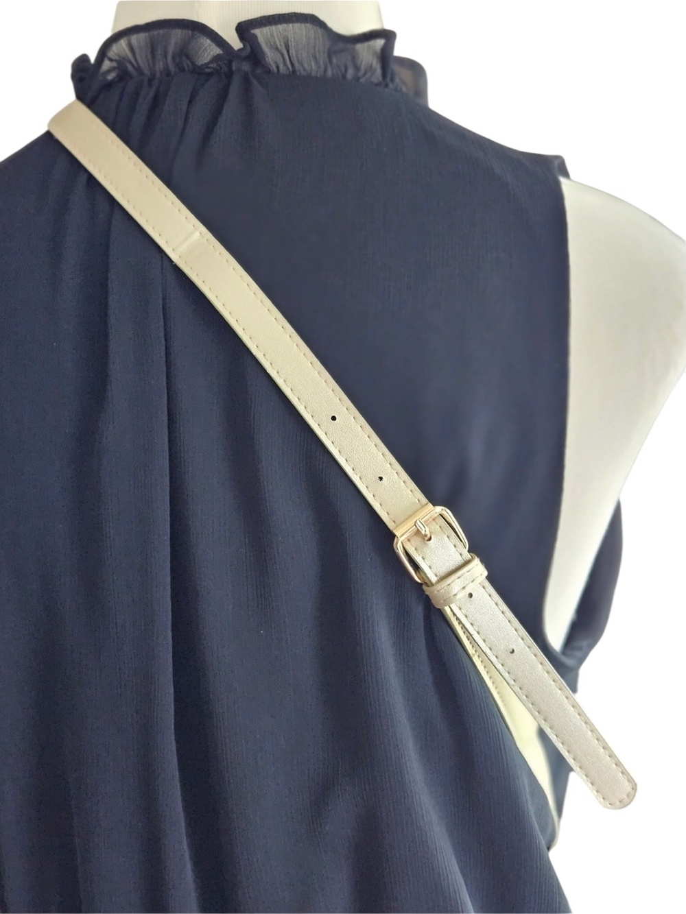 NWT Bebe Malou Heart Crossbody Bag – Metallic Gold - Picture 7 of 7